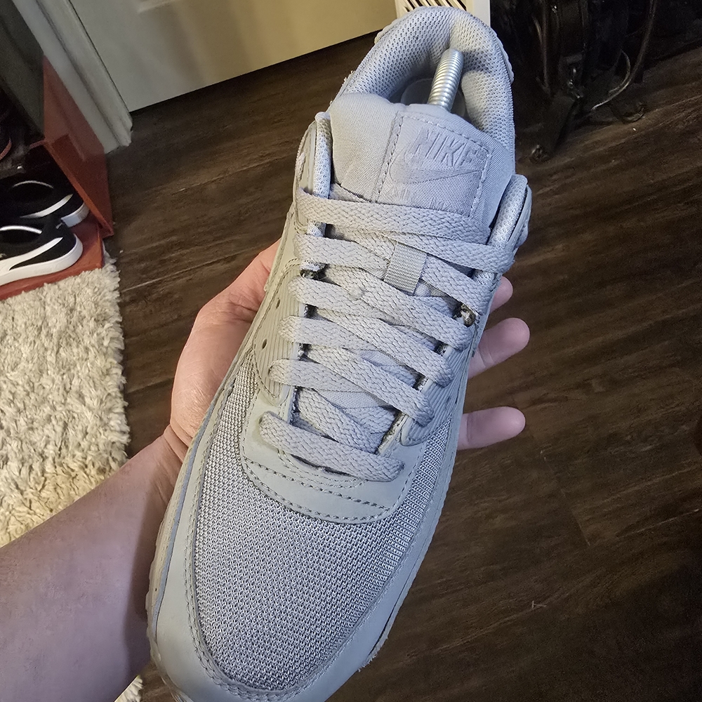 Nike Air Max 90 Wolf Gray Sneakers! 9M - Picture 3 of 8